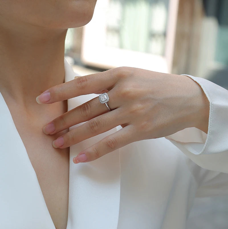 Anillo de moissanita de Plata esterlina 925 chapado en Oro Blanco