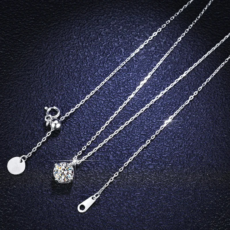 Colgante de Platino con diamantes de moissanita de 1 quilate