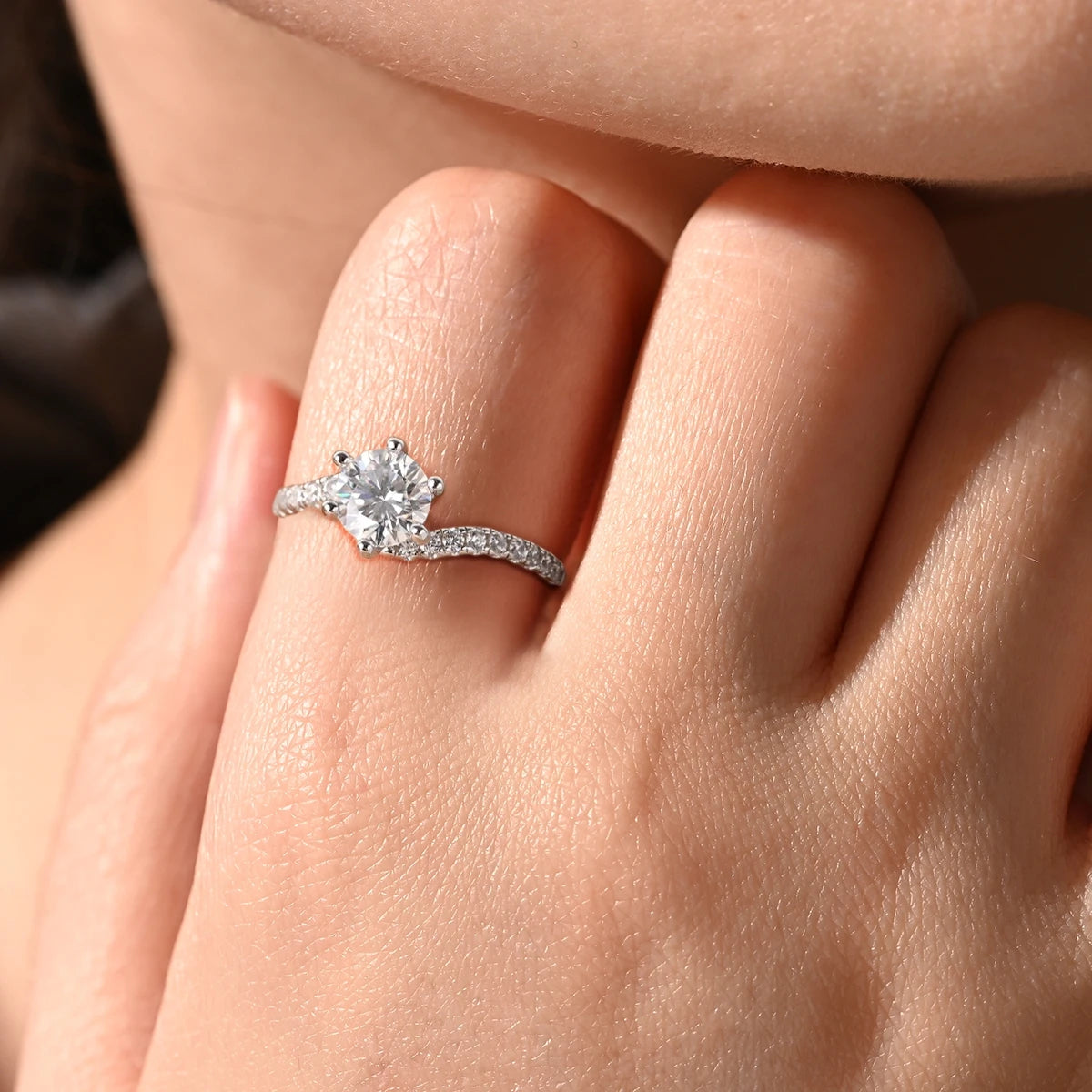 Anillo de moissanita de Plata esterlina 925 de 1 quilate